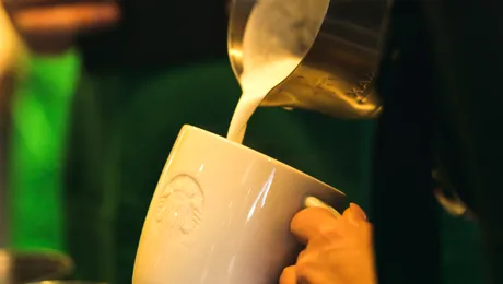 Unde să-ţi bei cafeaua în zona Piaţa Unirii