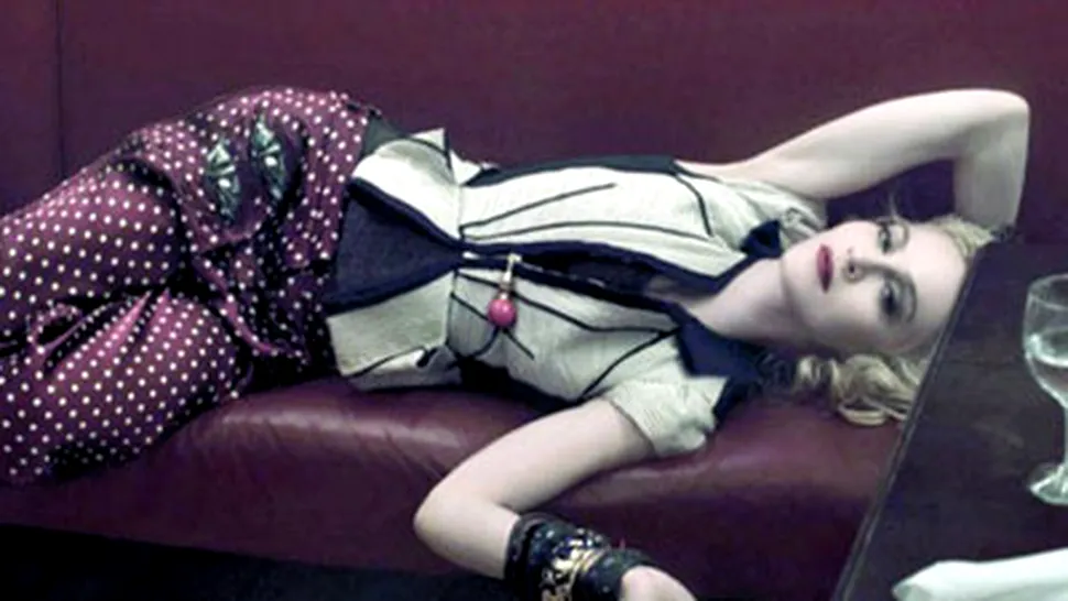 Madonna, supradoza de Photoshop!