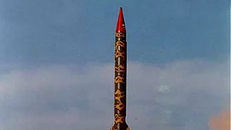 SUA isi vor reduce „spectaculos” numarul de arme nucleare