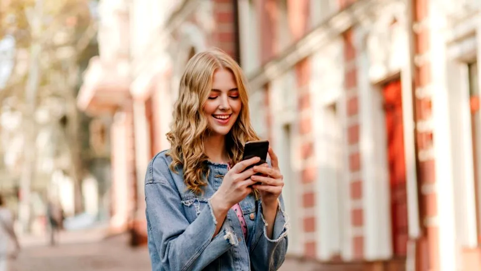 (P) iPhone 11: Încă o alegere inspirată în 2025 pentru cei care nu mai fug după „ultimul model”