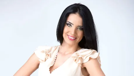 Adelina Pestriţu si trucurile ei de frumuseţe