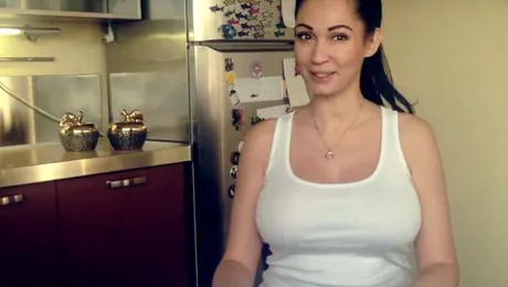 Dieta Nicoletei Luciu: „Am slăbit 13 kilograme, cu verdeţuri şi cereale”