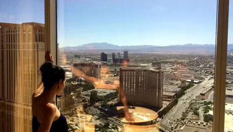 Corina Caragea şi-a făcut blog! La cererea fanilor, vedeta postează impresii despre vacanţe şi călătorii