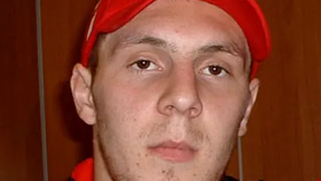 Moti bea civilizat in restaurant, nu haotic in cluburi