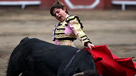 Michelito Lagravere, toreador la 11 ani (Video)