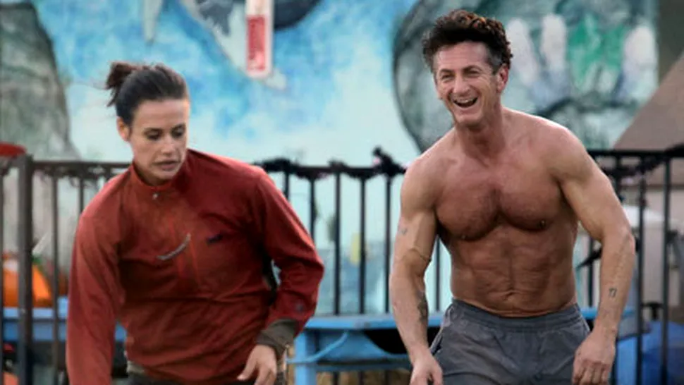 Sean Penn este în formă maximă la 52 de ani (Poze)
