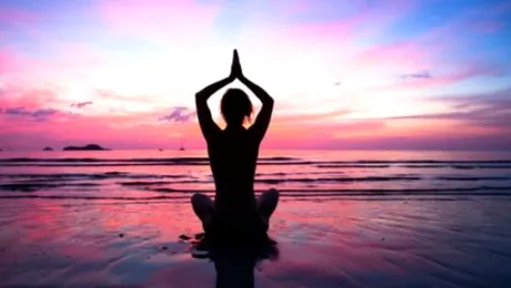 Cum am fost păcăliţi să nu mai trăim pentru NOI?