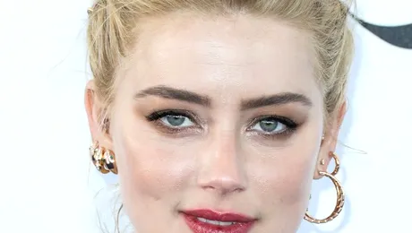 Amber Heard a devenit mamă: Fosta soție a lui Johnny Depp a publicat primele imagini cu bebelușul