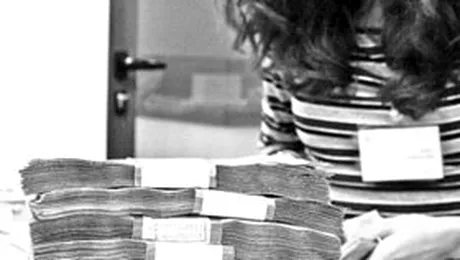 Leul pierde 1% intr-o zi