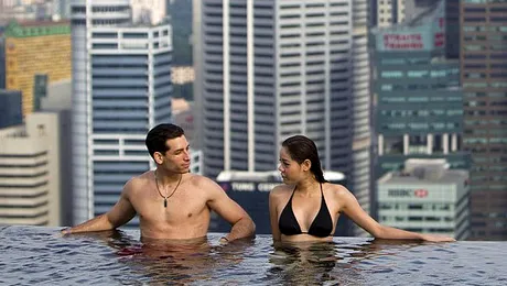 Marina Bay Sands – cea mai tare piscina din lume