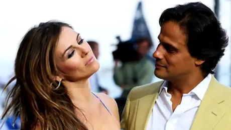 Vodca, secretul siluetei lui Liz Hurley (Poze)