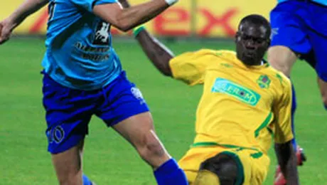 Cainii ii curteaza pe N’Doye si pe Gerlem: „Mijloc de abanos” (GSP)