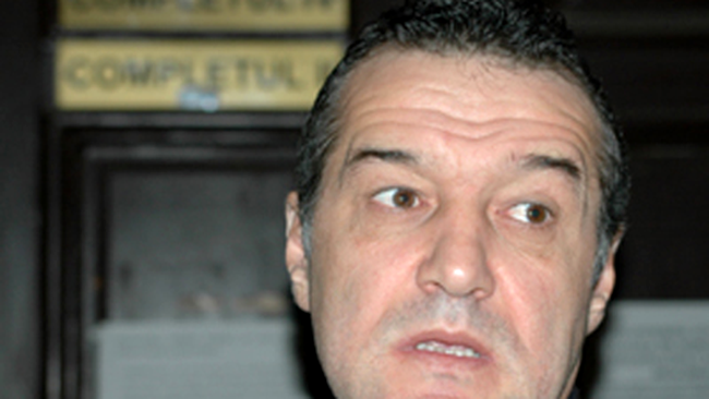 Gigi Becali, constrans sa vanda Steaua!