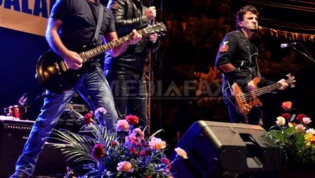 Iris lansează un nou single „E magic” (Audio)