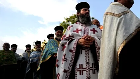 Credinta trece (si) prin stomac! Preotii bulgari si-au facut sindicat