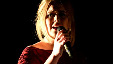 Adele, probleme cu sonorizarea la Grammy! A părut că falsează VIDEO