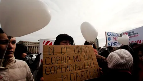 Bucurestenii au protestat fata de comercializarea etnobotanicelor