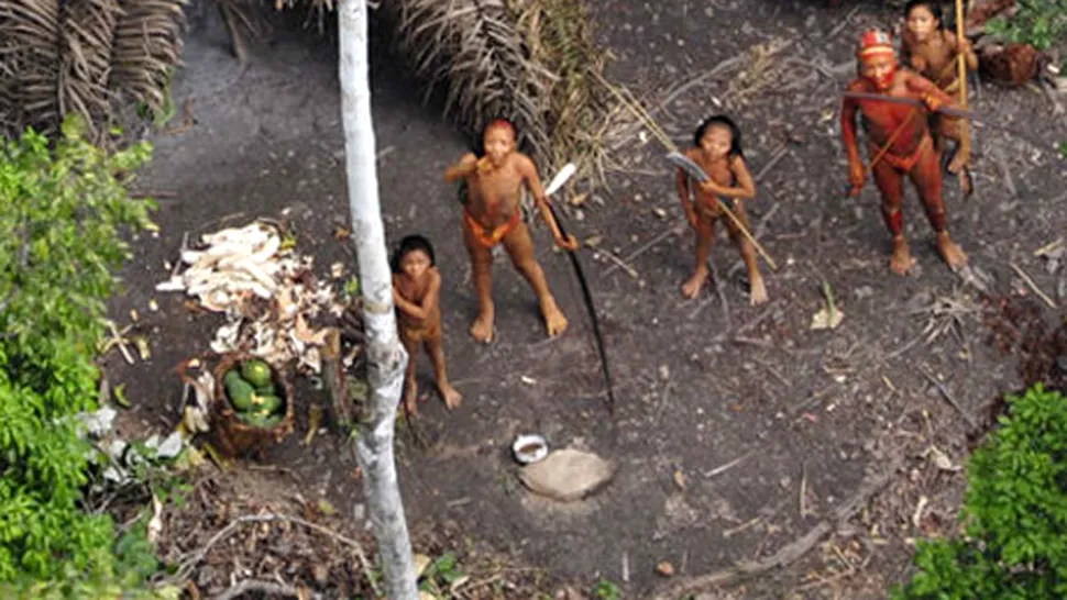 Traficantii de droguri, acuzati de disparitia tribului din padurea amazoniana