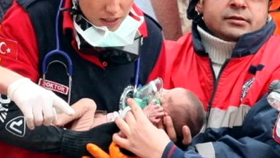 O fetita a supravietuit dupa ce a stat 48 de ore sub ruine