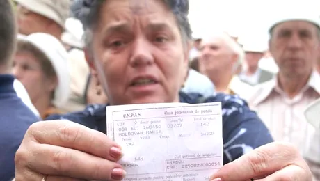 Incidente cu jandarmii la protestele pensionarilor din Bucuresti si din tara