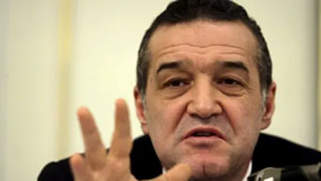 Becali ameninta „vedetele” Stelei