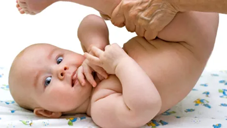Yoga pentru bebeluși naște controverse (Video)