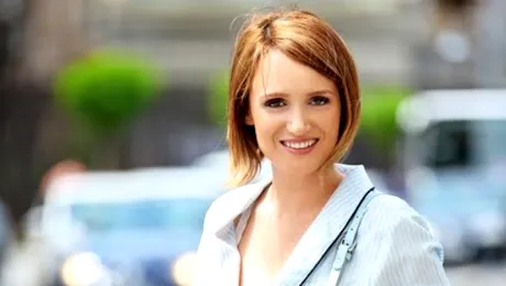 Carmen Negoiţă. Cum să ieşi în pijamale pe stradă şi să fii în trend