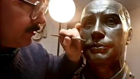 Schwarzenegger face colectie de…  lideri rusi!