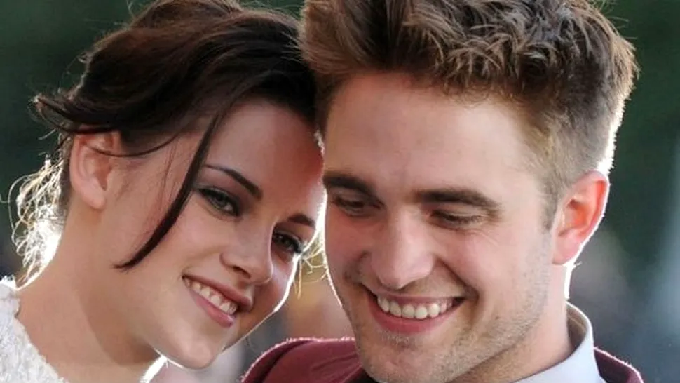 Kristen Stewart şi Rob Pattinson s-au mutat împreună