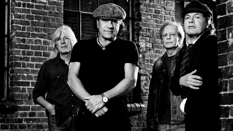 AC/DC lansează videoclipul piesei „Play ball”
