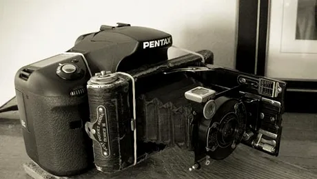 Cum pot lucra impreuna doua aparate foto, unul antic si altul modern