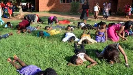 Mănâncă iarbă pentru a fi mai aproape de Dumnezeu