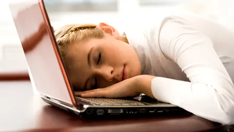 Doar 15% dintre angajati sunt penalizati pentru intarzieri