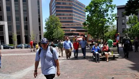 Fluieratul pe stradă te poate trimite după gratii (Video)