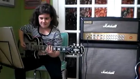 Ea este Miss Hendrix, urmașa chitaristului Jimi Hendrix (Video)