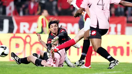 Rapidistii au jucat pe sticle de vin! (Prosport)