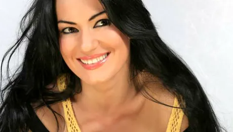 Secret total! Silvia de la Vegas s-a căsătorit, a devenit mămică şi s-a reprofilat