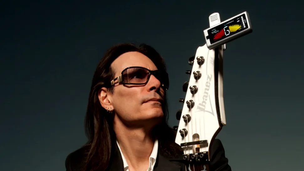 Mesajul chitaristului Steve Vai pentru fanii din România (Video)