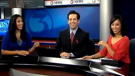 Studio de știri, zguduit de o explozie! Reacția jurnaliștilor (Video)