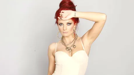 Sylvia schimbă macazul!  După divorţ, se ocupă de nunţi