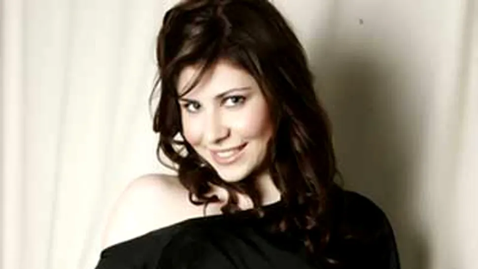 Angelica Vasilcov, cea mai iubita cantareata de pe Youtube!