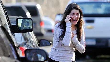 Tot mai multe școli americane angajează paznici înarmați