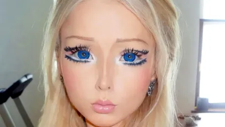 Cum arată „Femeia Barbie” atunci când nu este machiată deloc