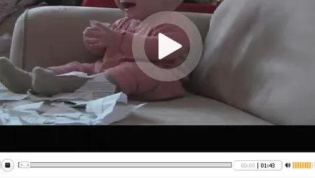 Viralul saptamanii: Bebelusul care rade isteric (Video)