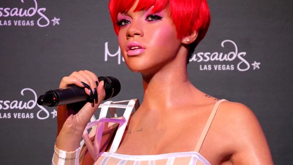 Rihanna are două statui din ceară la muzeul Madame Tussauds (Poze)