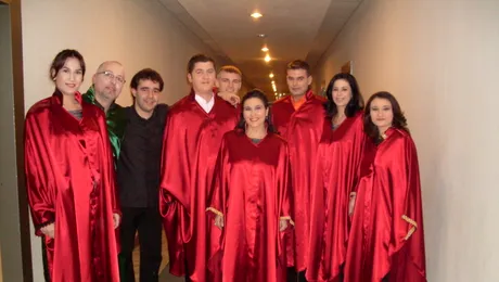 Acapella concerteaza la Manastirea Curtea de Arges, de Paste!