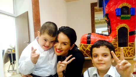 Geanina Ilieş şi Daniel Osmanovici au confecţionat Ghetuţa lui Moş Nicolae