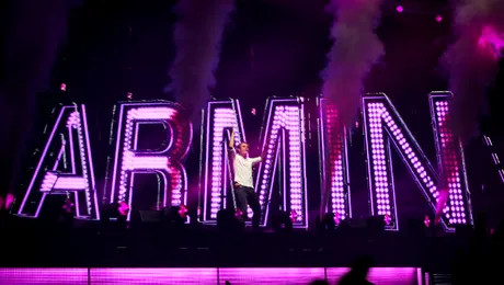 Armin van Buuren: „Voi prezenta o multime de lucruri noi in spectacolul de la Bucureşti” (INTERVIU)