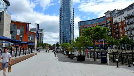 Turnul Strata din Londra, cea mai urata cladire a anului (Poze)