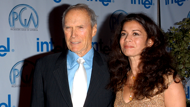 Clint Eastwood si Dina Ruiz 